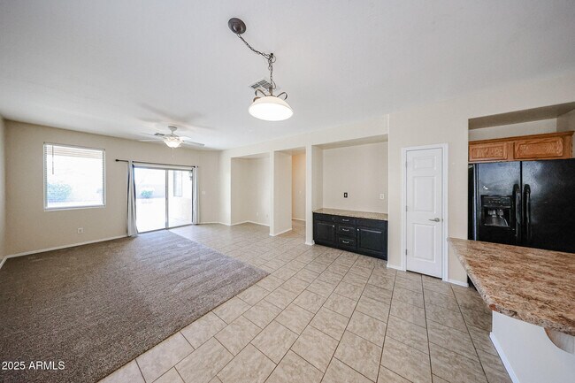 Building Photo - 43337 N Heavenly Way