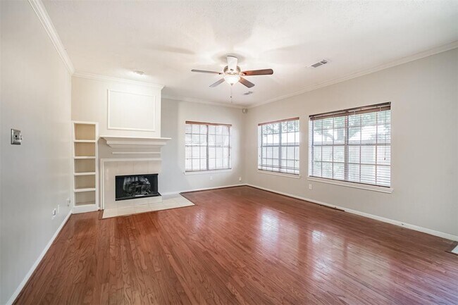 Building Photo - 7343 Hazel Cove Dr