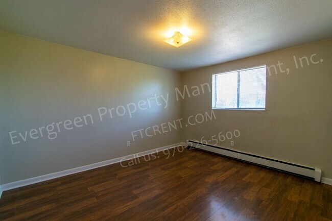 Building Photo - 2939 Glendale Dr