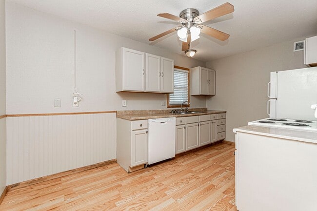 Building Photo - Please View 3D Virtual Walk-Through Before Scheduling a Showing