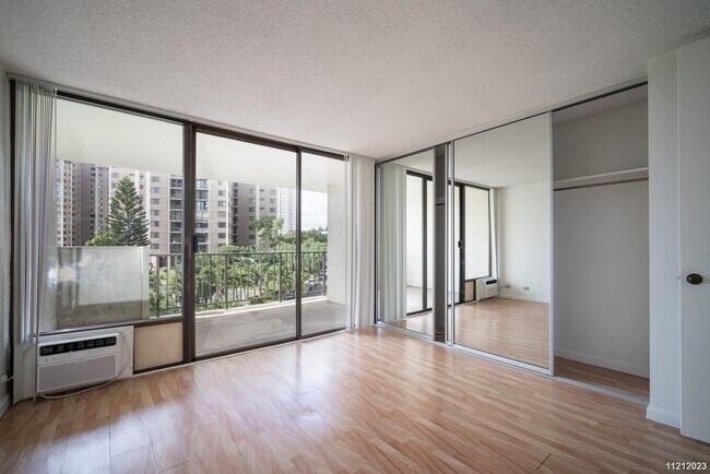 Building Photo - 1 BD/ 1 BA in Pearl One