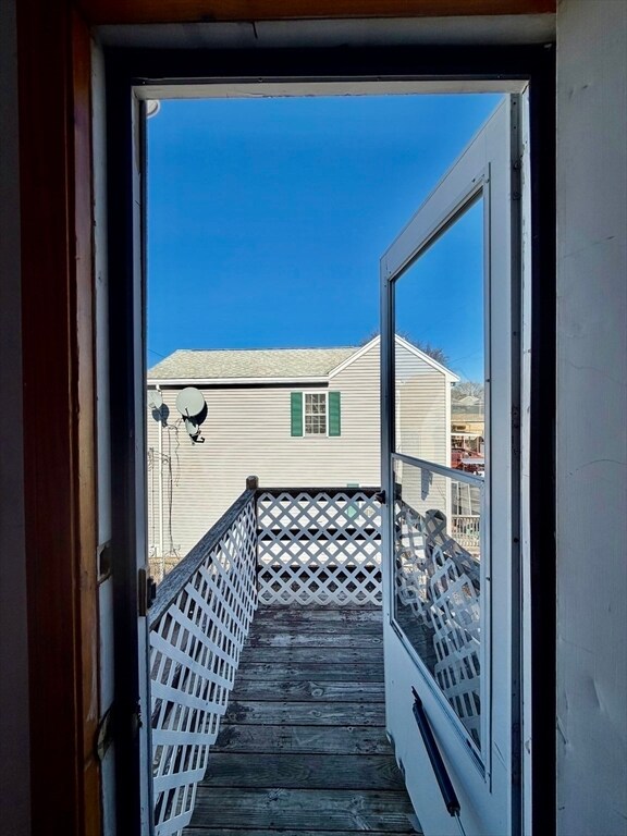 Building Photo - 156 Main St