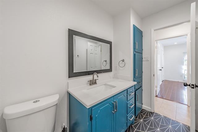 Building Photo - 6225 Sunnybrook Dr