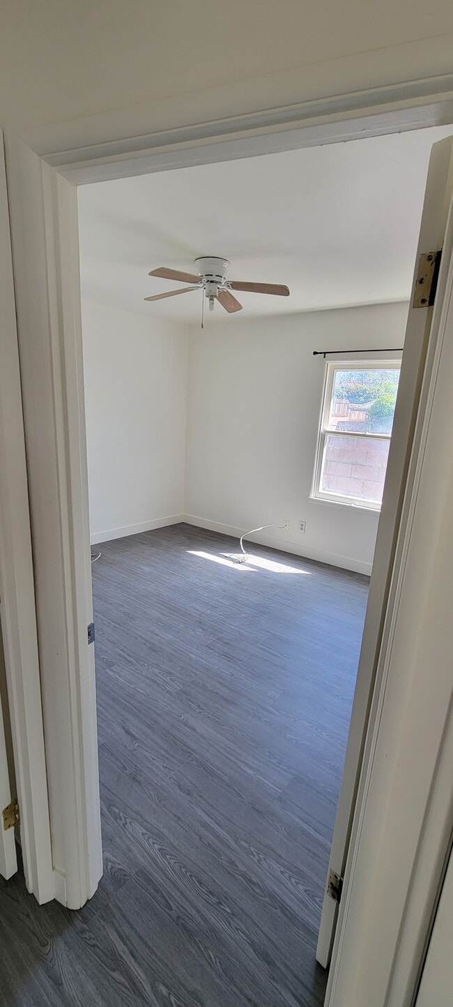 Building Photo - 610 Clay St