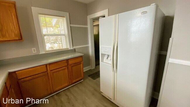Building Photo - 3 br, 1 bath House - 555 Oakdale SE