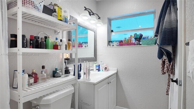 Building Photo - 801 NW 172nd Terrace