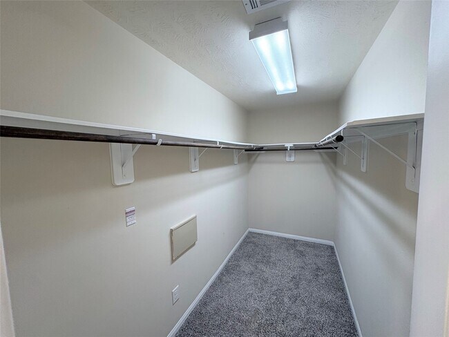Building Photo - 3721 Whisper Walk