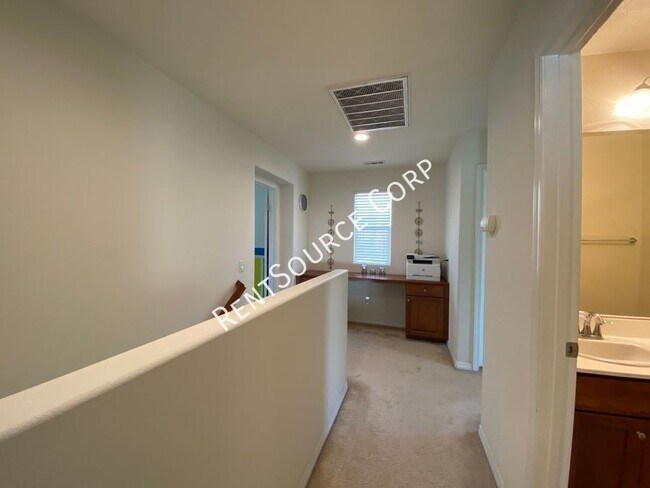 Building Photo - 28408 Camino Del Arte Dr