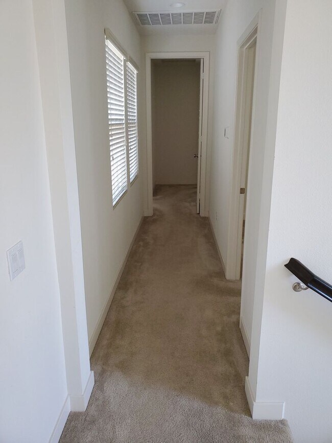 Building Photo - 4 Bedroom 4 Bath Home in The Farm Tract Lo...