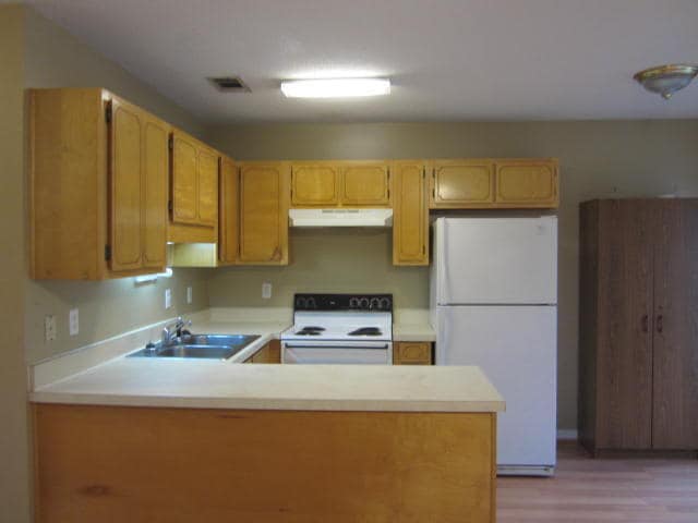 Building Photo - 1145 46th St