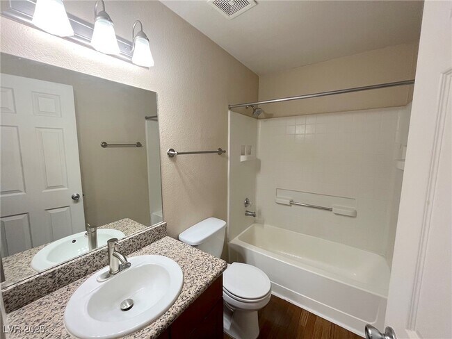 Building Photo - 2750 S Durango Dr