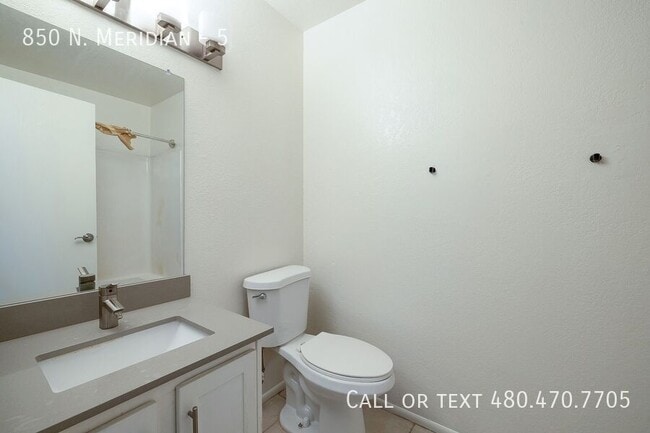 Building Photo - 850 N. Meridian-5