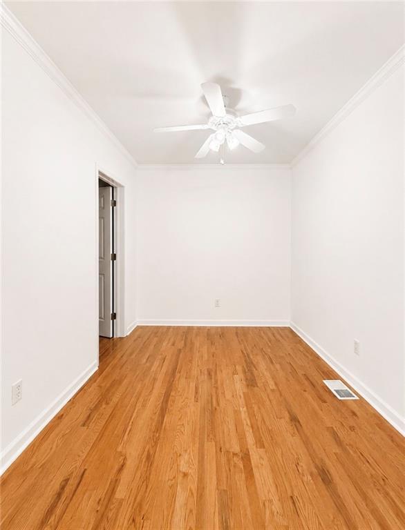 Building Photo - 3235 Bentwood Close