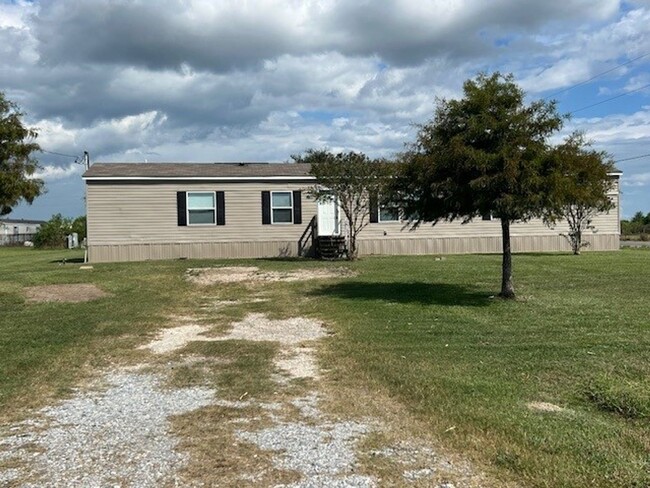 Primary Photo - 3B/2B Mobile Home Available in Lake Charles