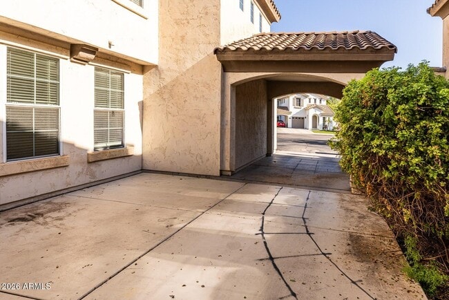 Building Photo - 2051 E Carla Vista Dr