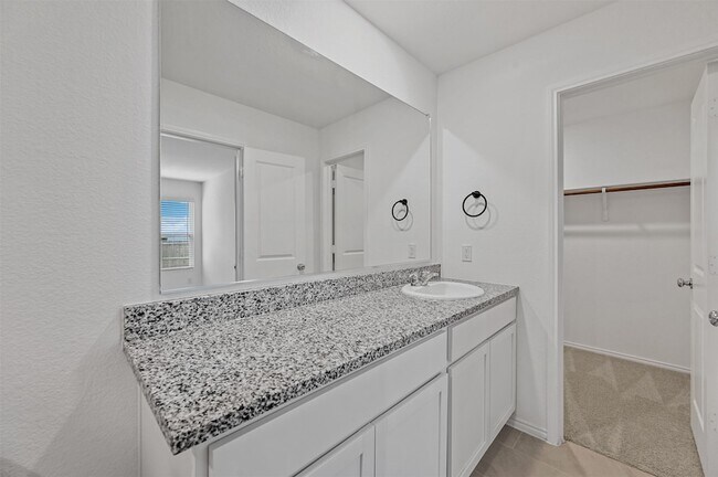 Building Photo - 1628 Dora Dr