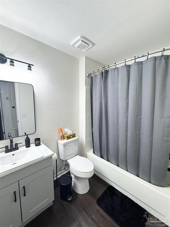 Building Photo - 1440 N 61st Ave