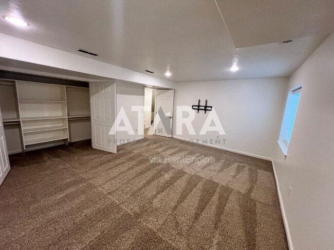 Building Photo - 11458 Harvest Crest Way