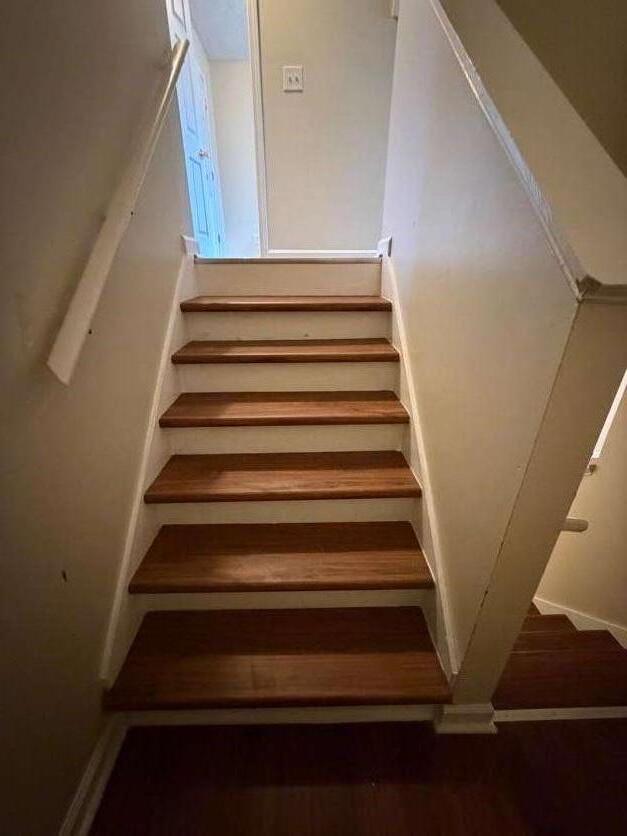 Building Photo - 5196 Tew Ln SW