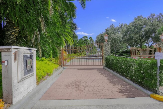 Building Photo - 4458 Corso Venetia Blvd