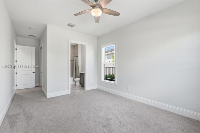 Building Photo - 4662 Estates Cir
