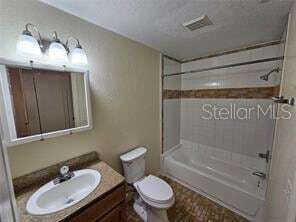 Building Photo - 711 Lake Jessie Dr