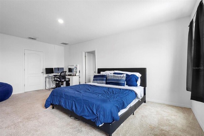 Building Photo - 5125 Fiddlewood Way