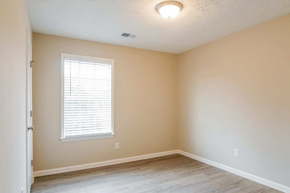 Building Photo - 890 Highland Terrace NE