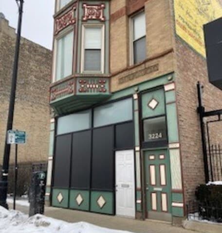 Building Photo - 3224 W North Ave