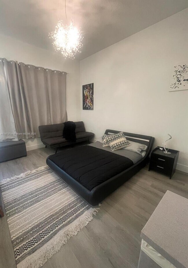 Building Photo - 17267 Windy Pointe Ln