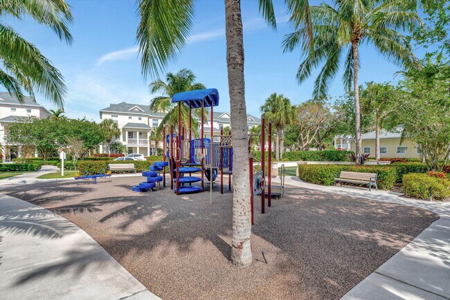 Building Photo - 275 Murcia Dr