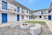 Building Photo - U of A Affordable housing!!! Affordable 2 ...