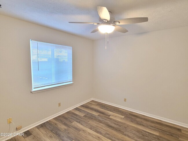 Building Photo - 1727 Illinois Ave