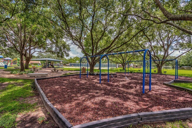 Building Photo - 2779 Forest Point Dr