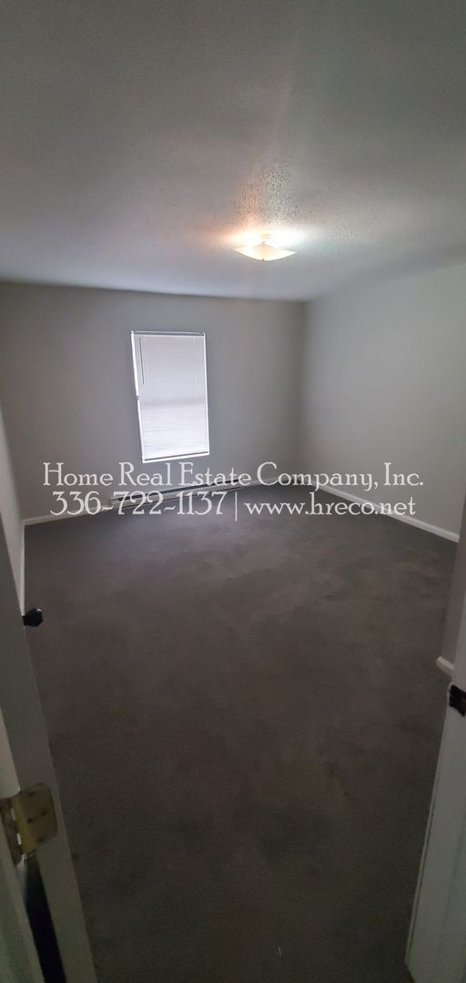 Building Photo - 4271 Mineral Ave