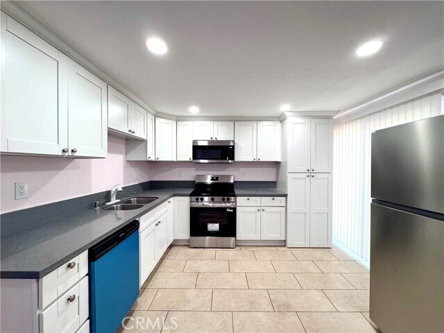 Building Photo - 14292 Red Hill Ave
