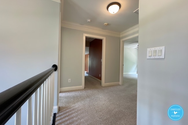 Building Photo - 8105 Last Oak Ct