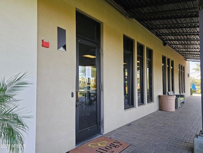 Building Photo - 13311 W Andrew Ln