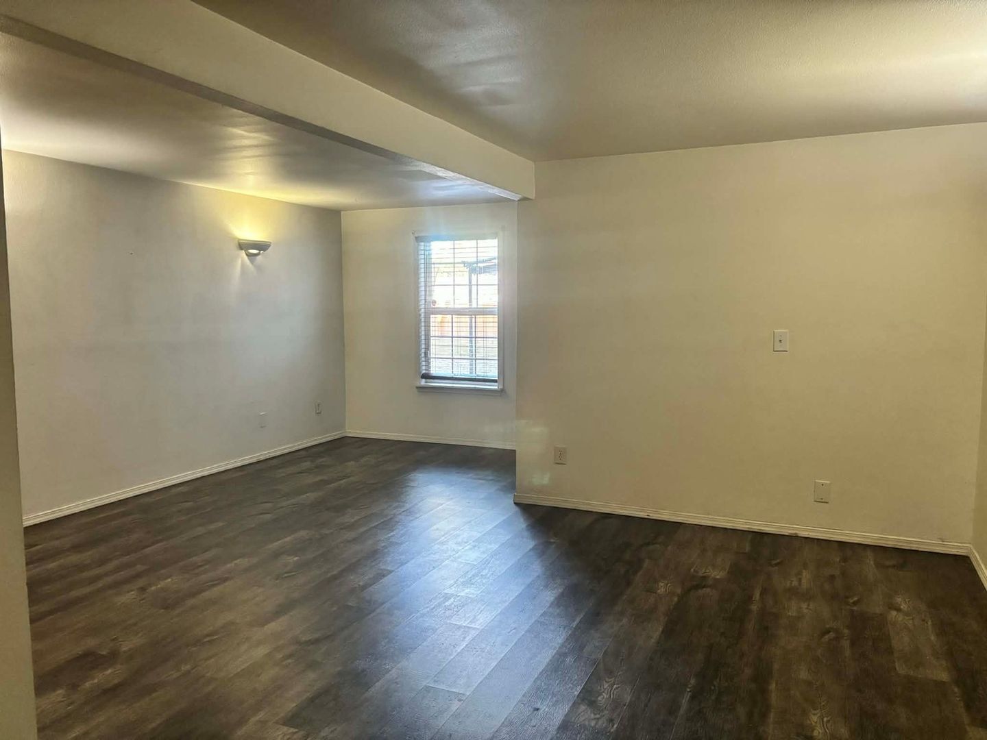 Building Photo - 803 9th Ave NW