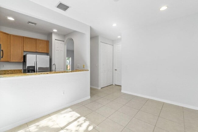 Building Photo - 406 Lake Monterey Cir