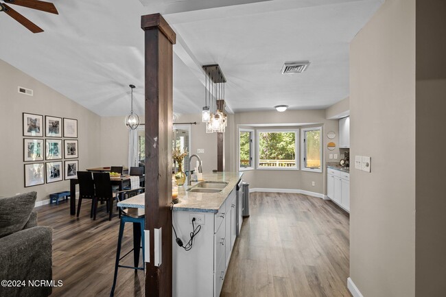 Building Photo - 5603 Gold Ct