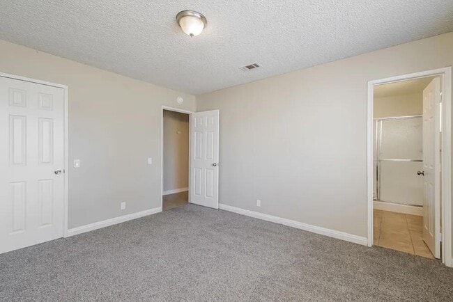 Building Photo - 625 Bismark Ave