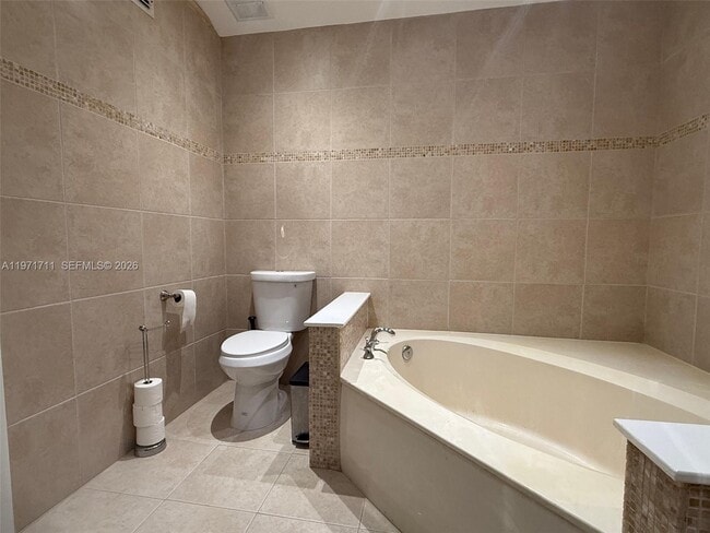 Building Photo - 402 SW 158th Terrace