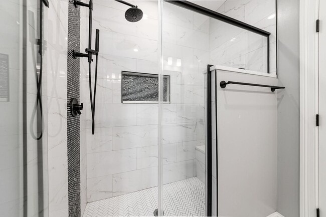 Building Photo - Beautiful new single family home on the Ne...