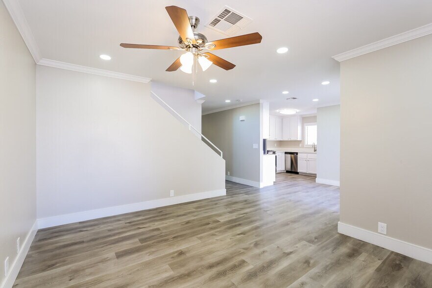 Building Photo - 8612 Paddle Wheel Way