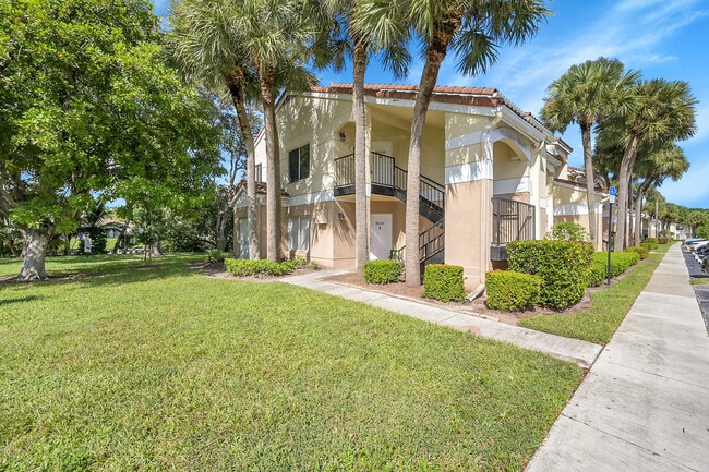 Building Photo - 815 Boynton Beach Blvd