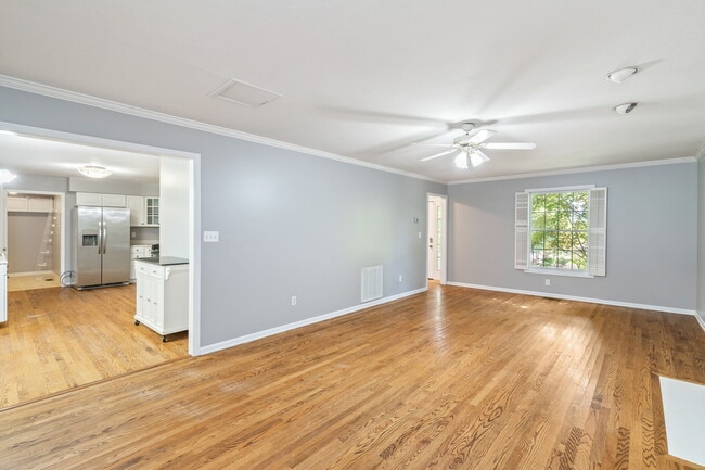 Building Photo - 2761 Dee Peppers Dr