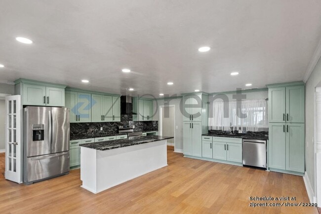 Building Photo - 1688 Merrill Dr