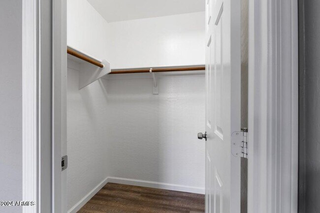 Building Photo - 21303 E Vía Del Palo