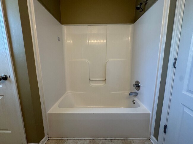 Building Photo - 371 Andrew Dr